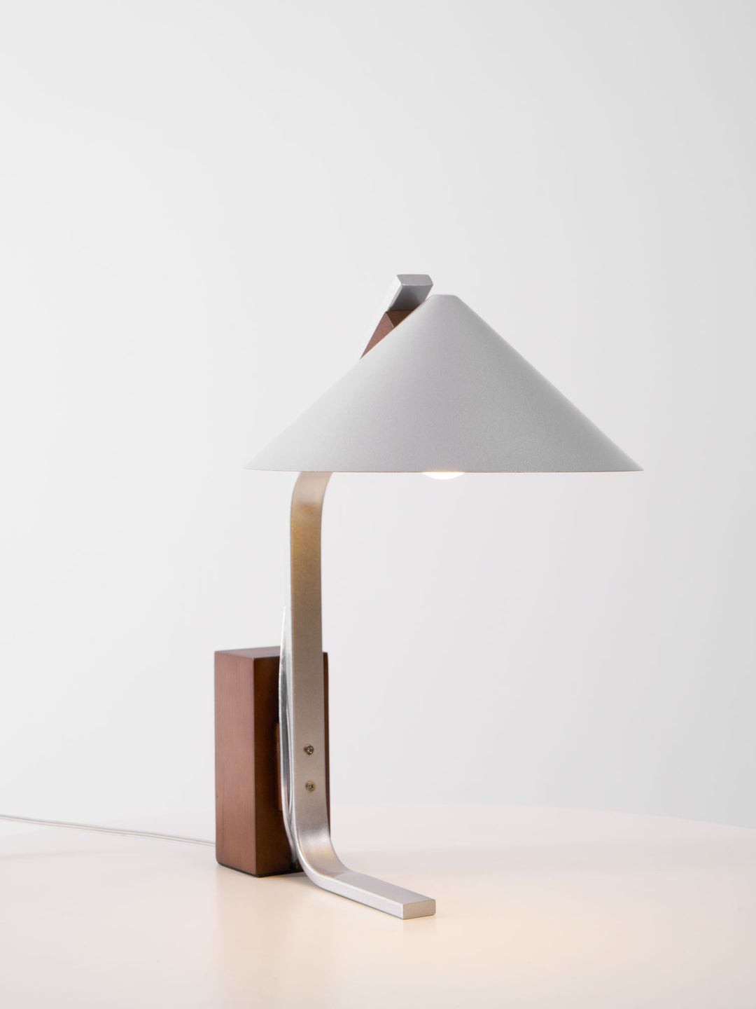 Arclune Desk Lamp - Vakkerlight