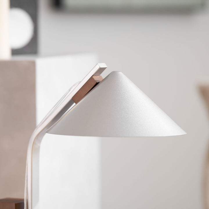 Arclune Desk Lamp - Vakkerlight