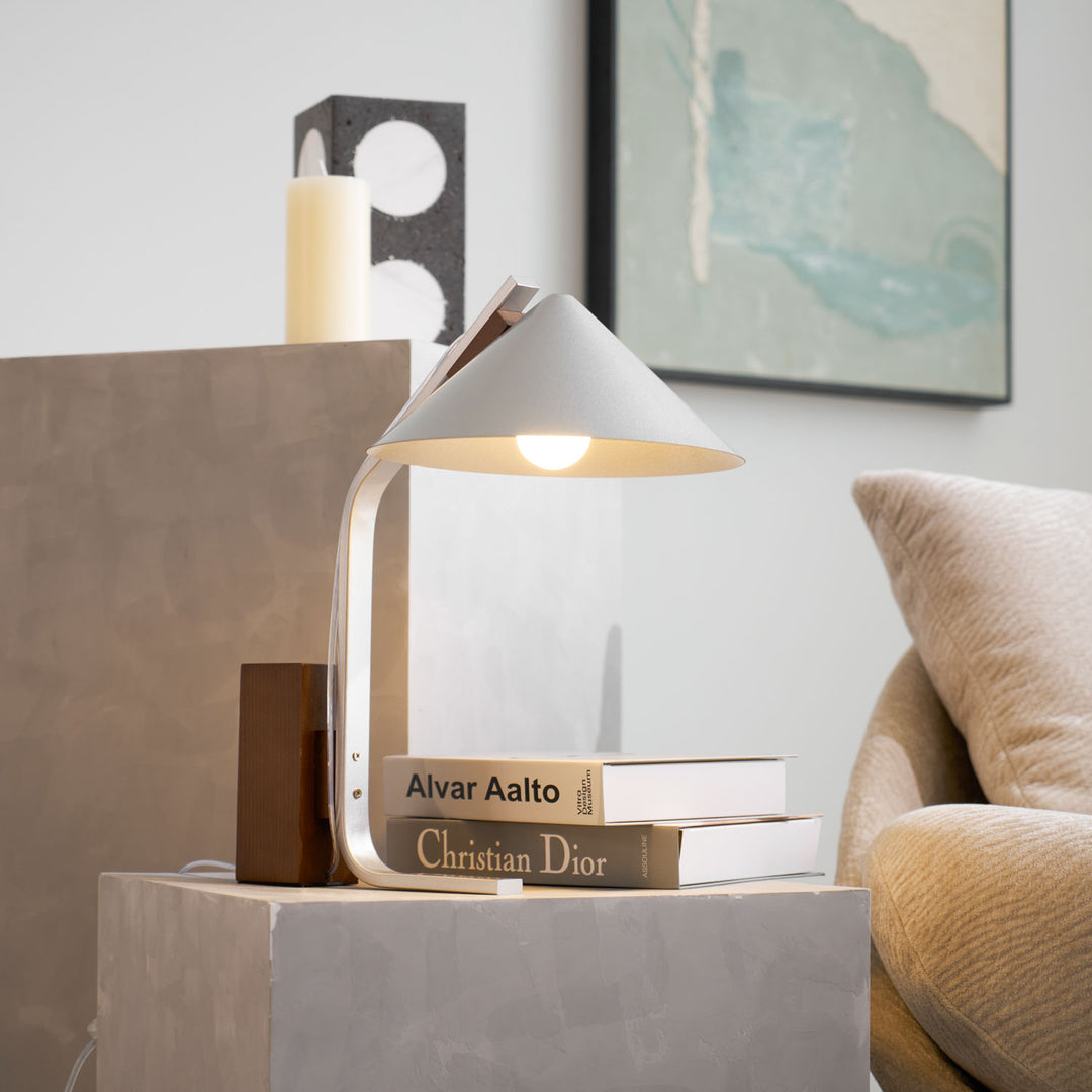Arclune Desk Lamp - Vakkerlight