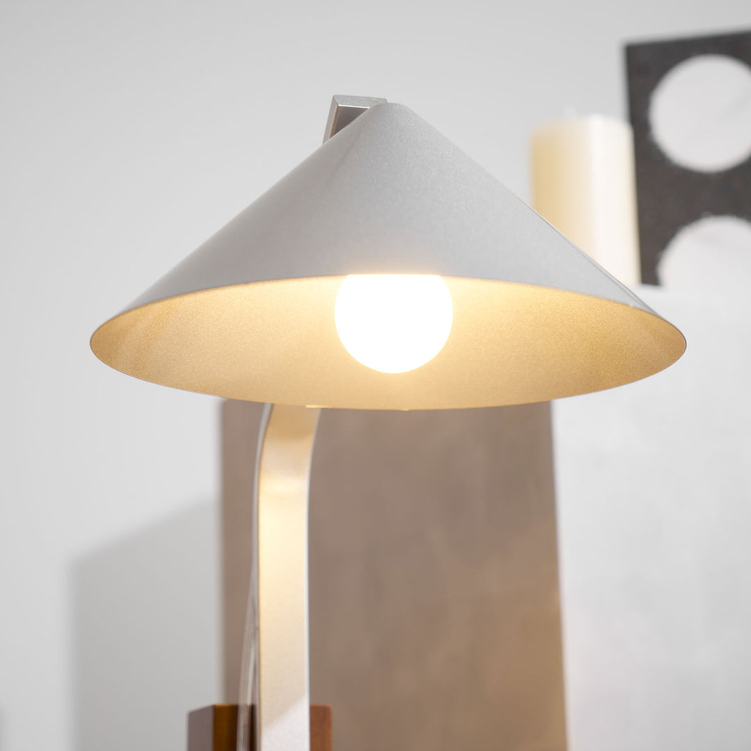 Arclune Desk Lamp - Vakkerlight