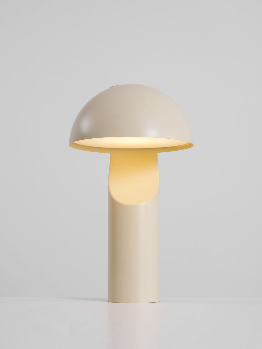 Arcora Minimalist Table Lamp