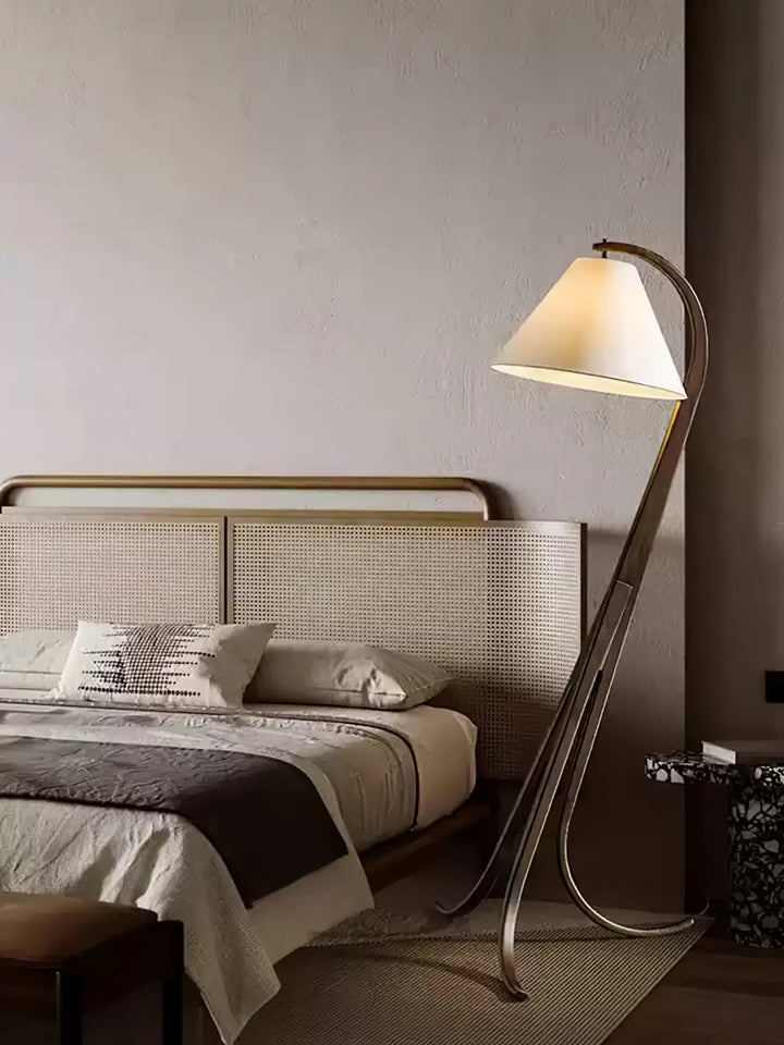 Arcwood Floor Lamp - Vakkerlight