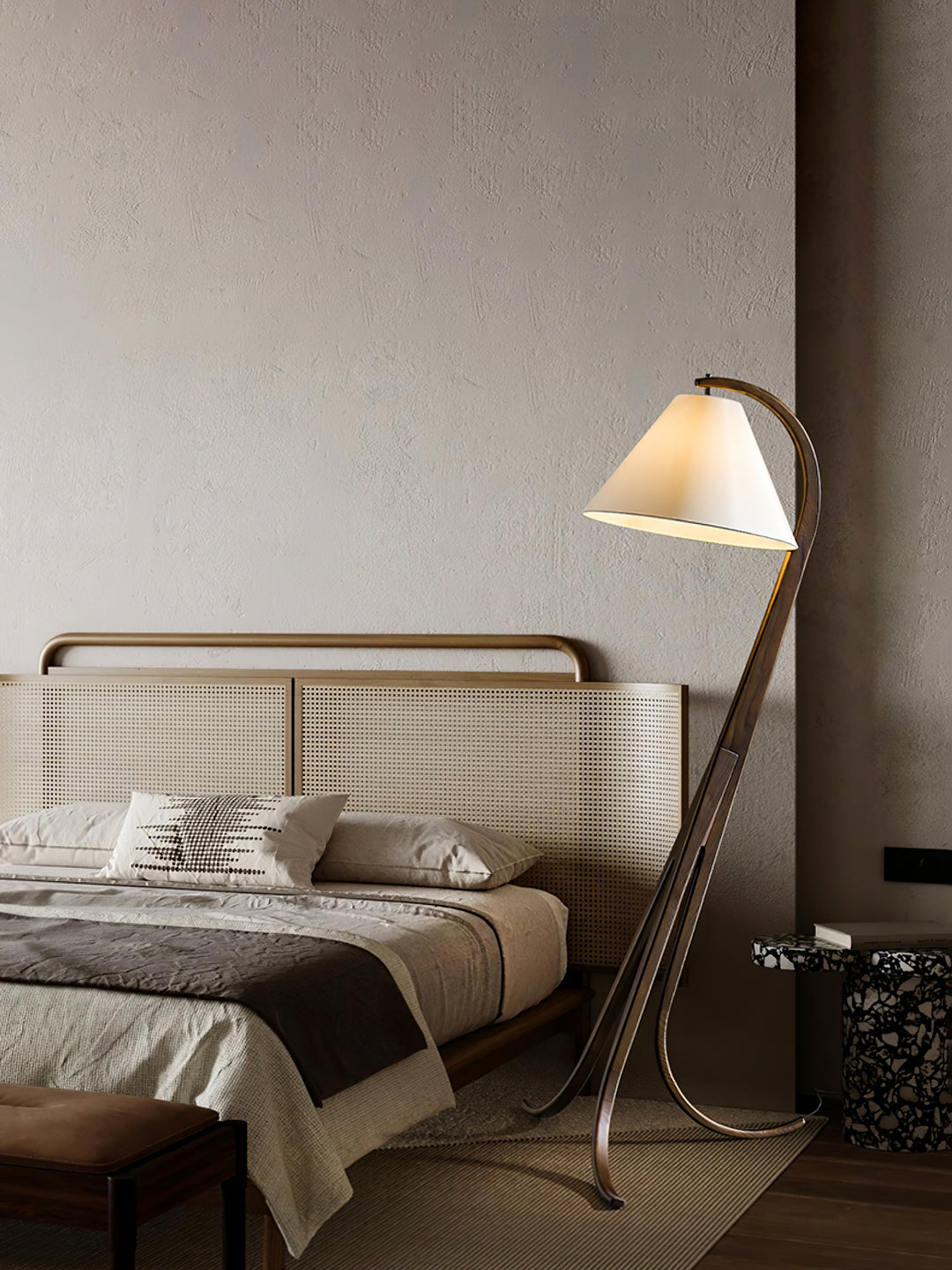 Arcwood Floor Lamp - Vakkerlight