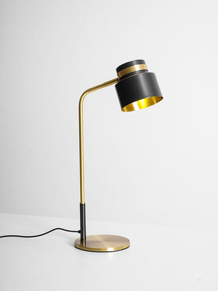 Ari Scandustrial Tischlampe