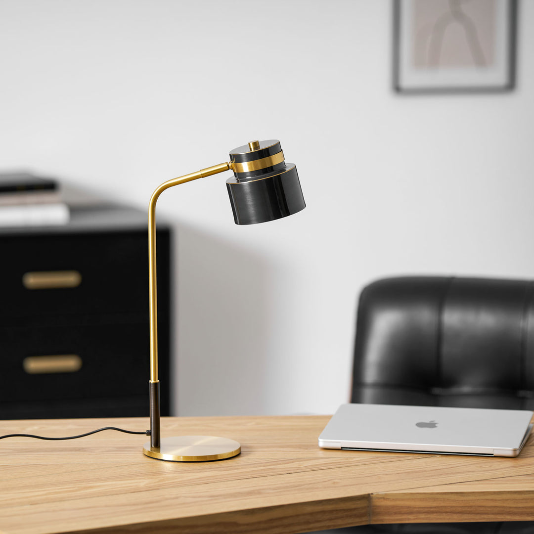 Ari Scandustrial Tischlampe