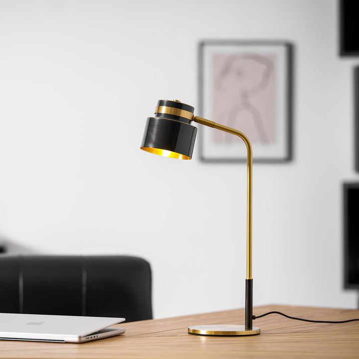 Ari Scandustrial Tischlampe