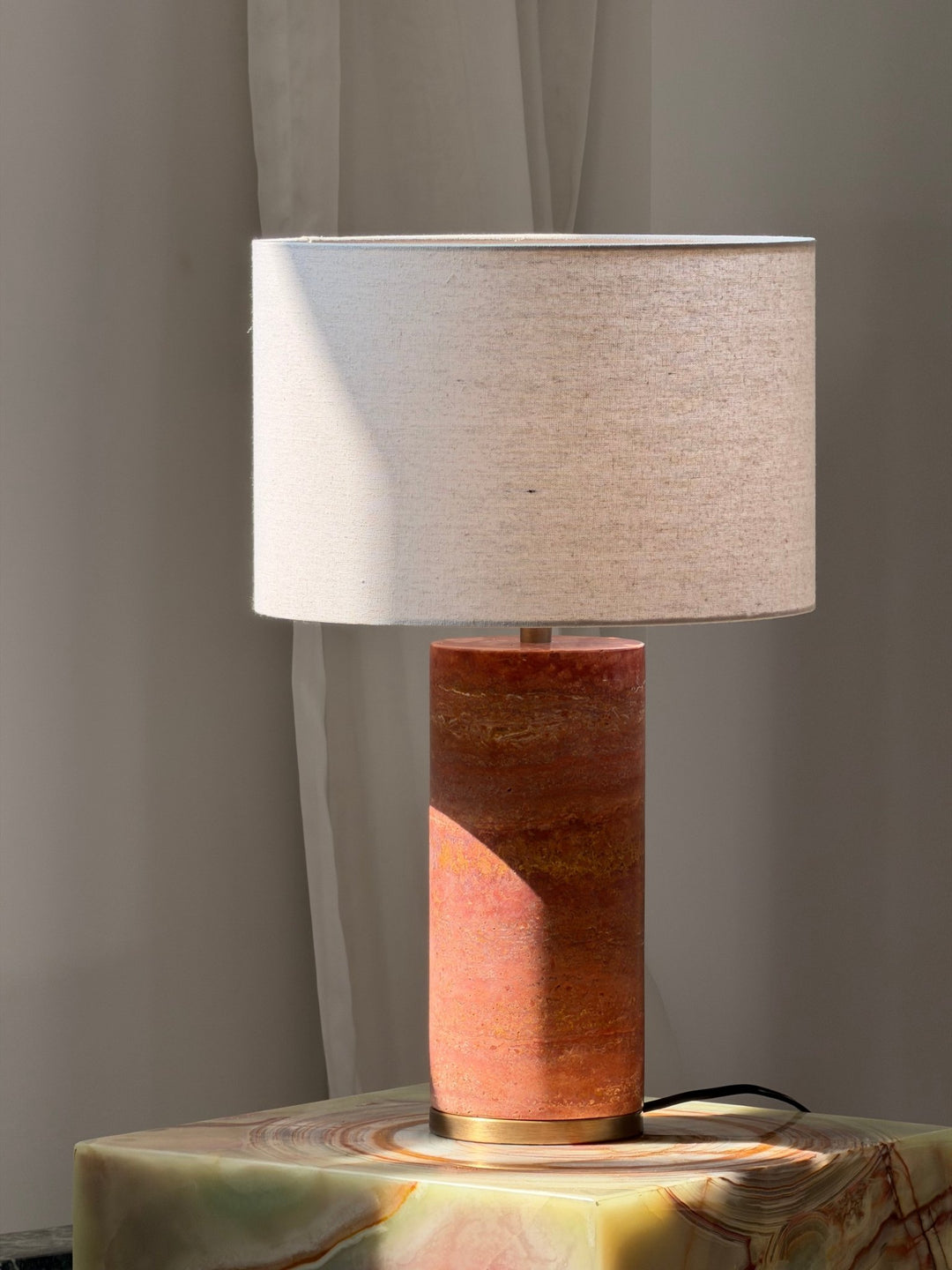 Aria Stone Table Lamp - Vakkerlight