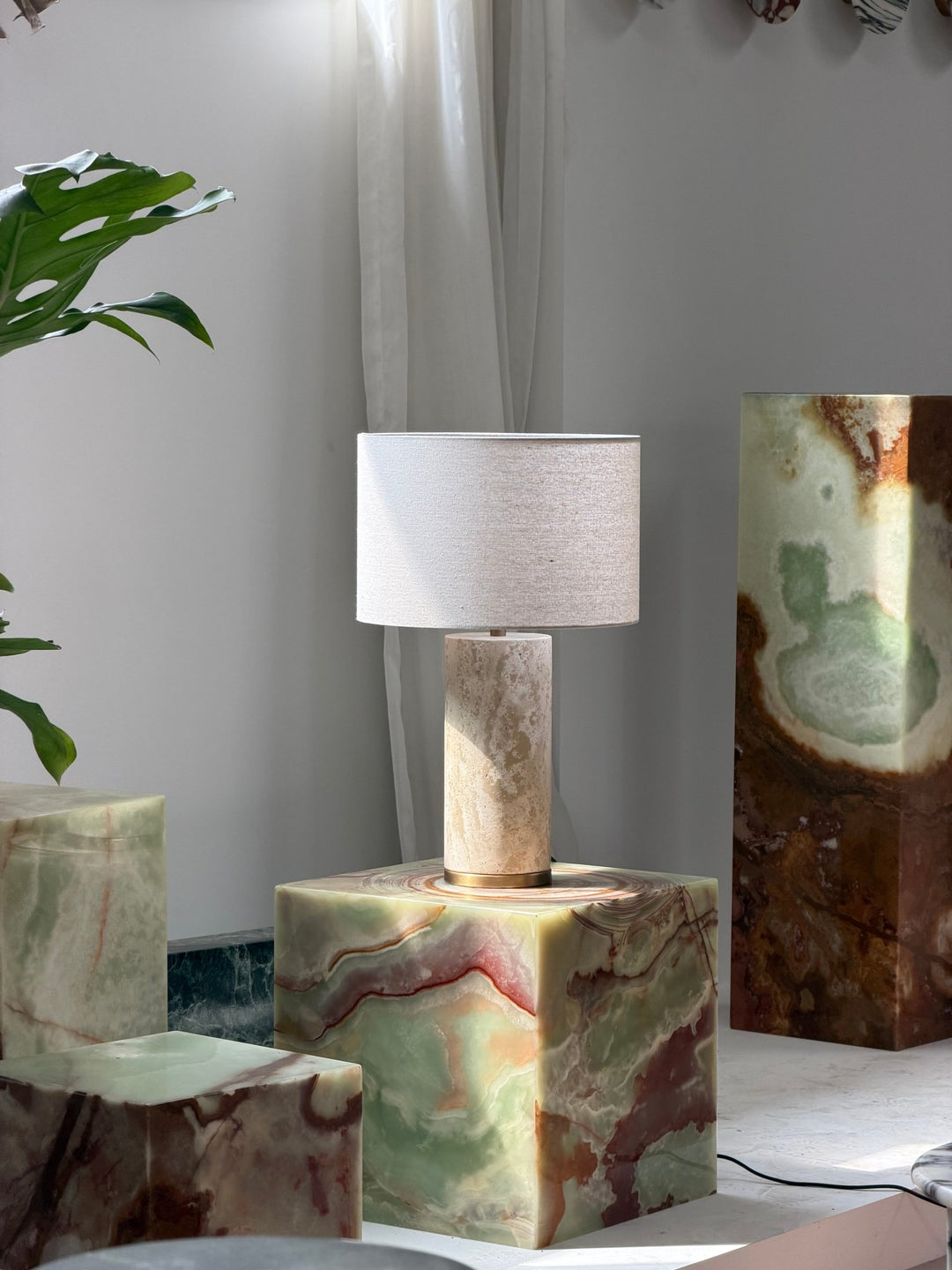 Aria Stone Table Lamp - Vakkerlight