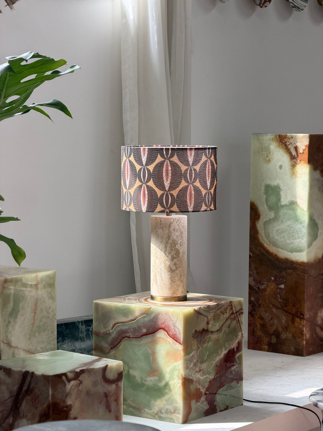 Aria Stone Table Lamp - Vakkerlight