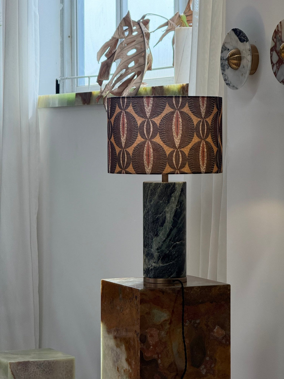 Aria Stone Table Lamp - Vakkerlight