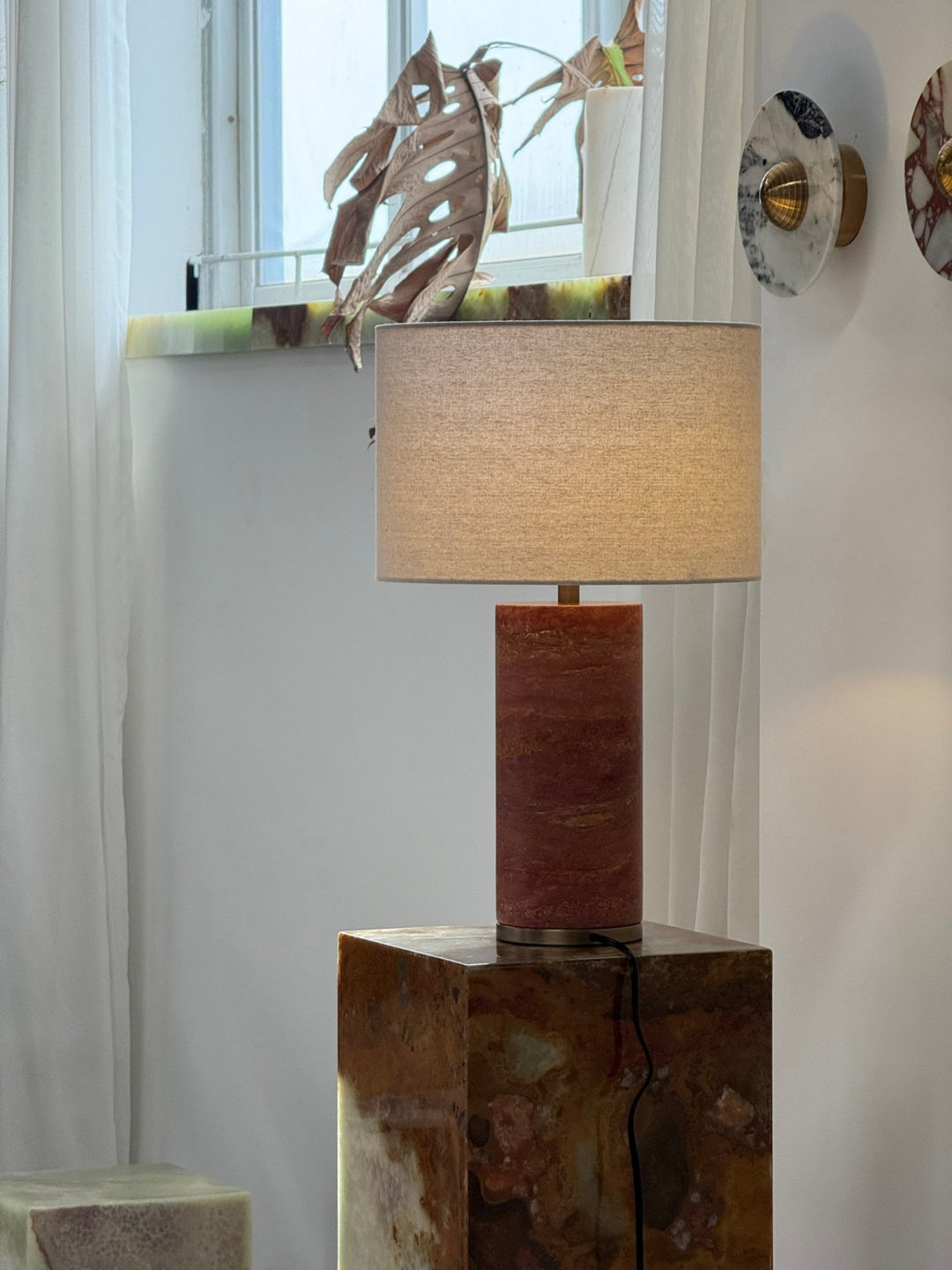 Aria Stone Table Lamp - Vakkerlight