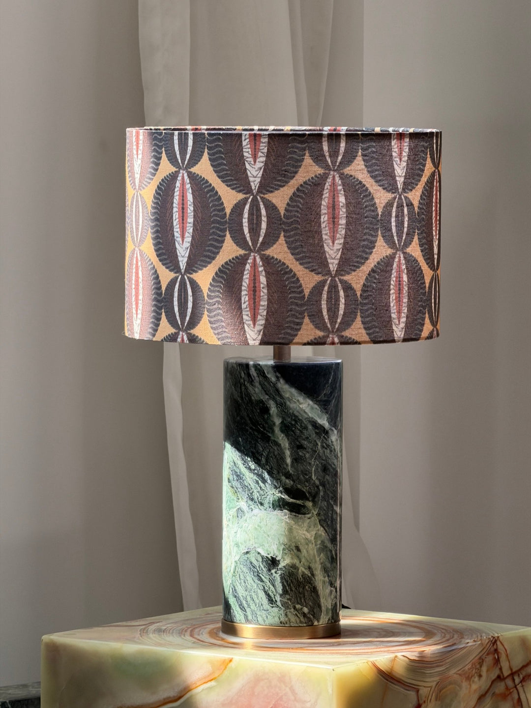 Aria Stone Table Lamp - Vakkerlight