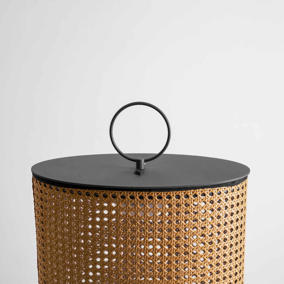 Arlette Solar Outdoor Lantern Lamp - Vakkerlight