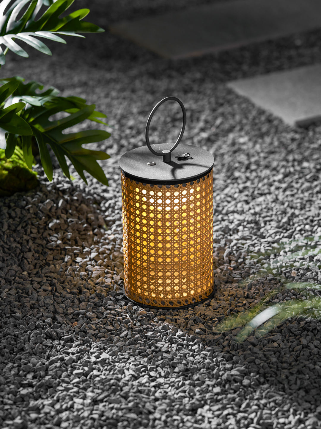 Arlette Solar Outdoor Lantern Lamp - Vakkerlight
