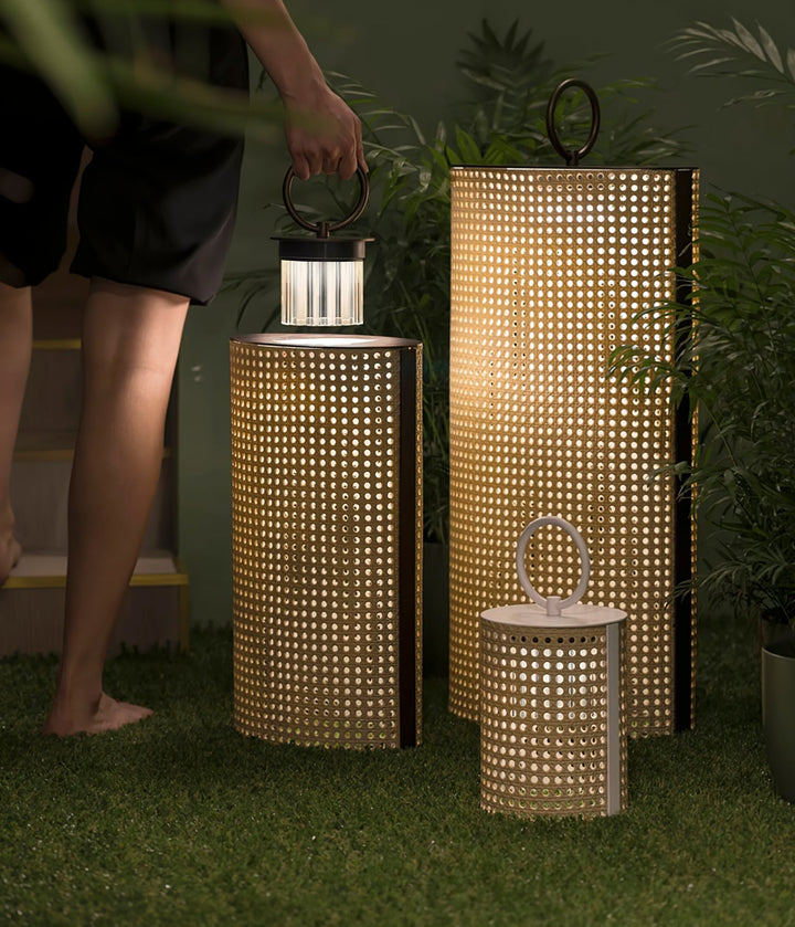 Arlette Solar Outdoor Lantern Lamp - Vakkerlight