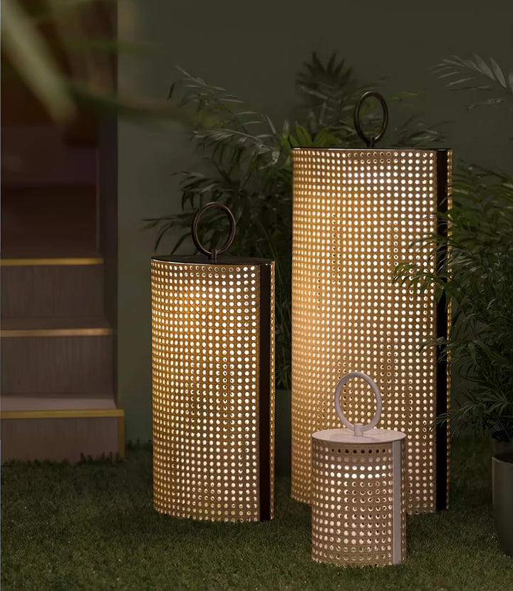 Arlette Solar Outdoor Lantern Lamp - Vakkerlight