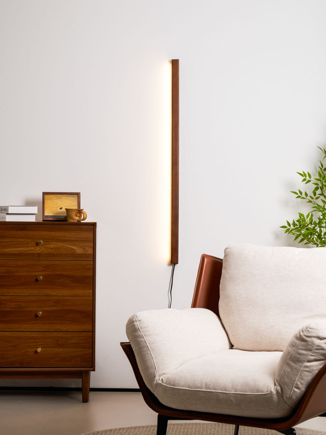 Arlo Linear Wood Plug - in Wall Light - Vakkerlight