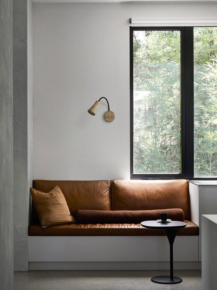 Arlo Wood Wall Light - Vakkerlight