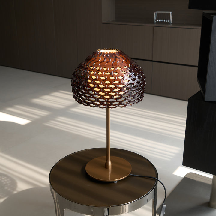 Armadillo Table Lamp - Vakkerlight