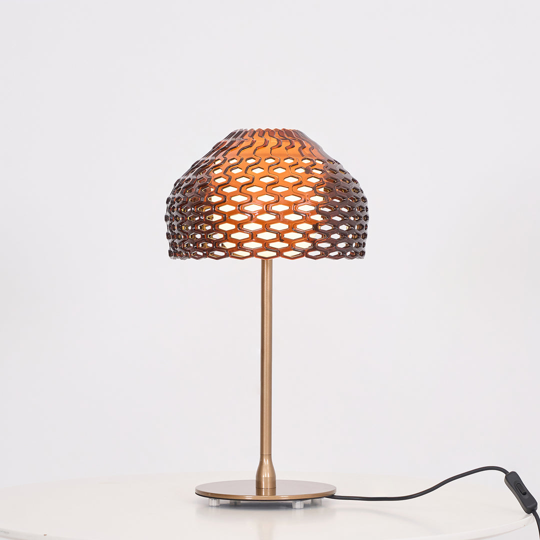 Armadillo Table Lamp - Vakkerlight