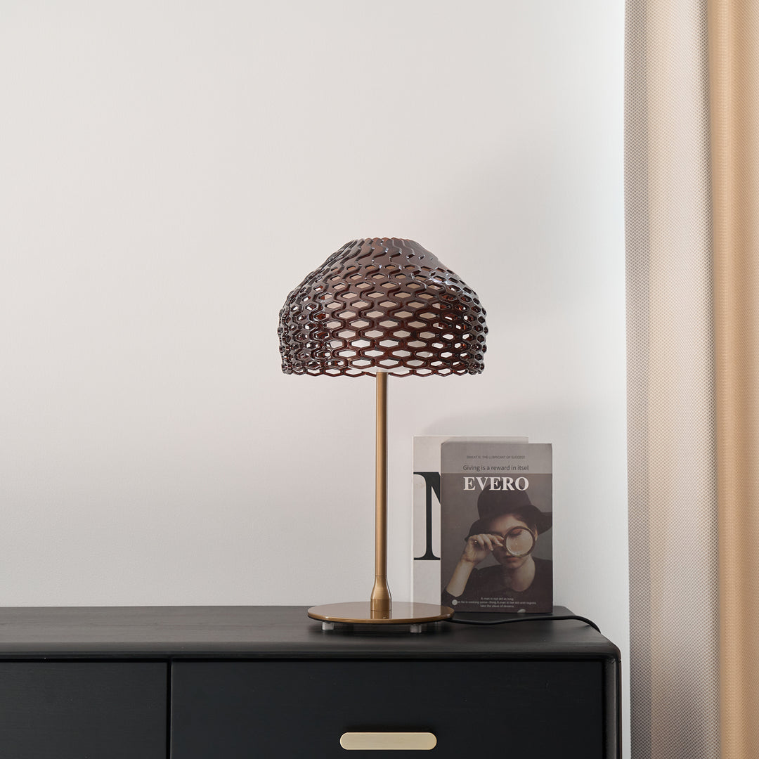 Armadillo Table Lamp - Vakkerlight