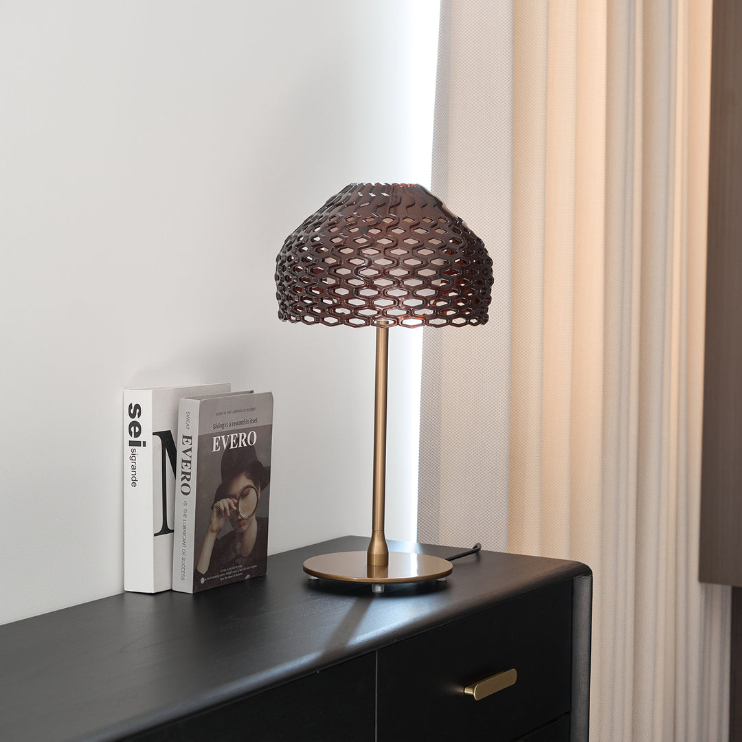 Armadillo Table Lamp - Vakkerlight