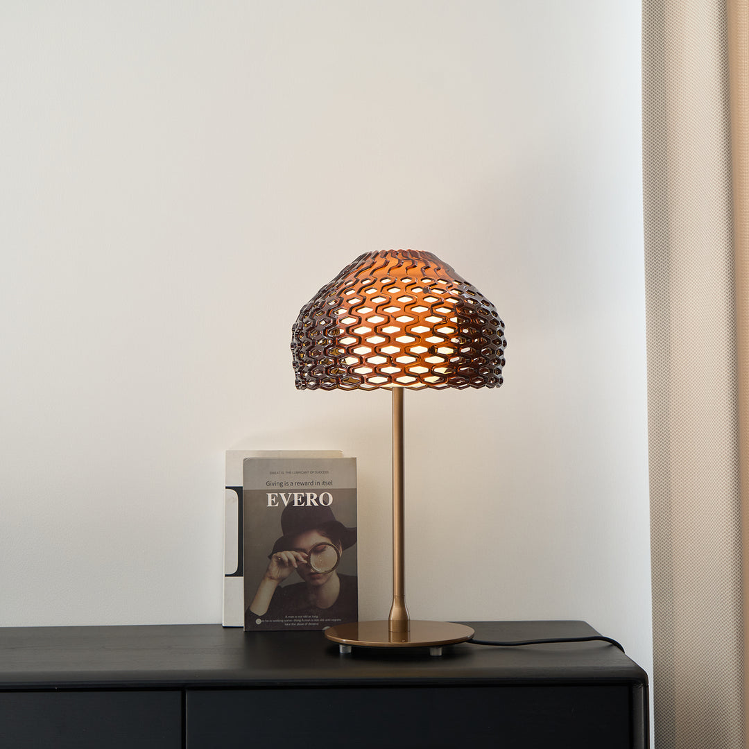 Armadillo Table Lamp - Vakkerlight