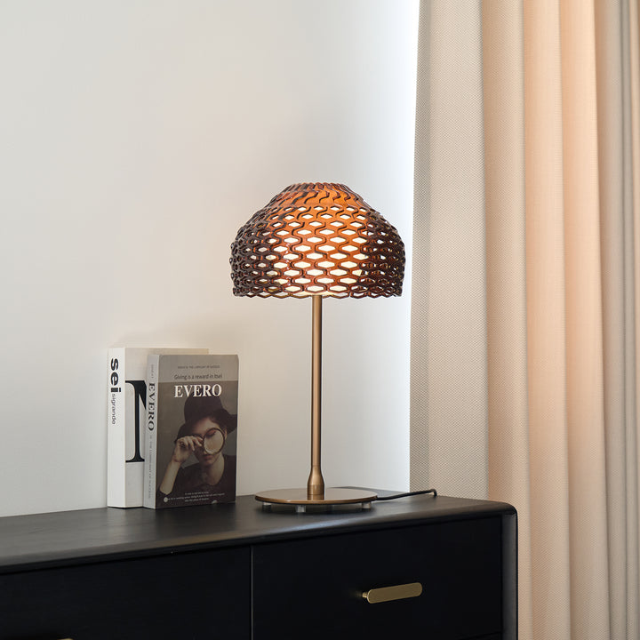 Armadillo Table Lamp - Vakkerlight