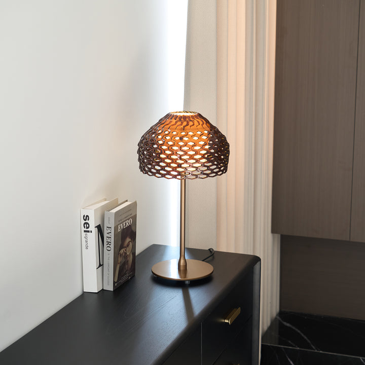 Armadillo Table Lamp - Vakkerlight