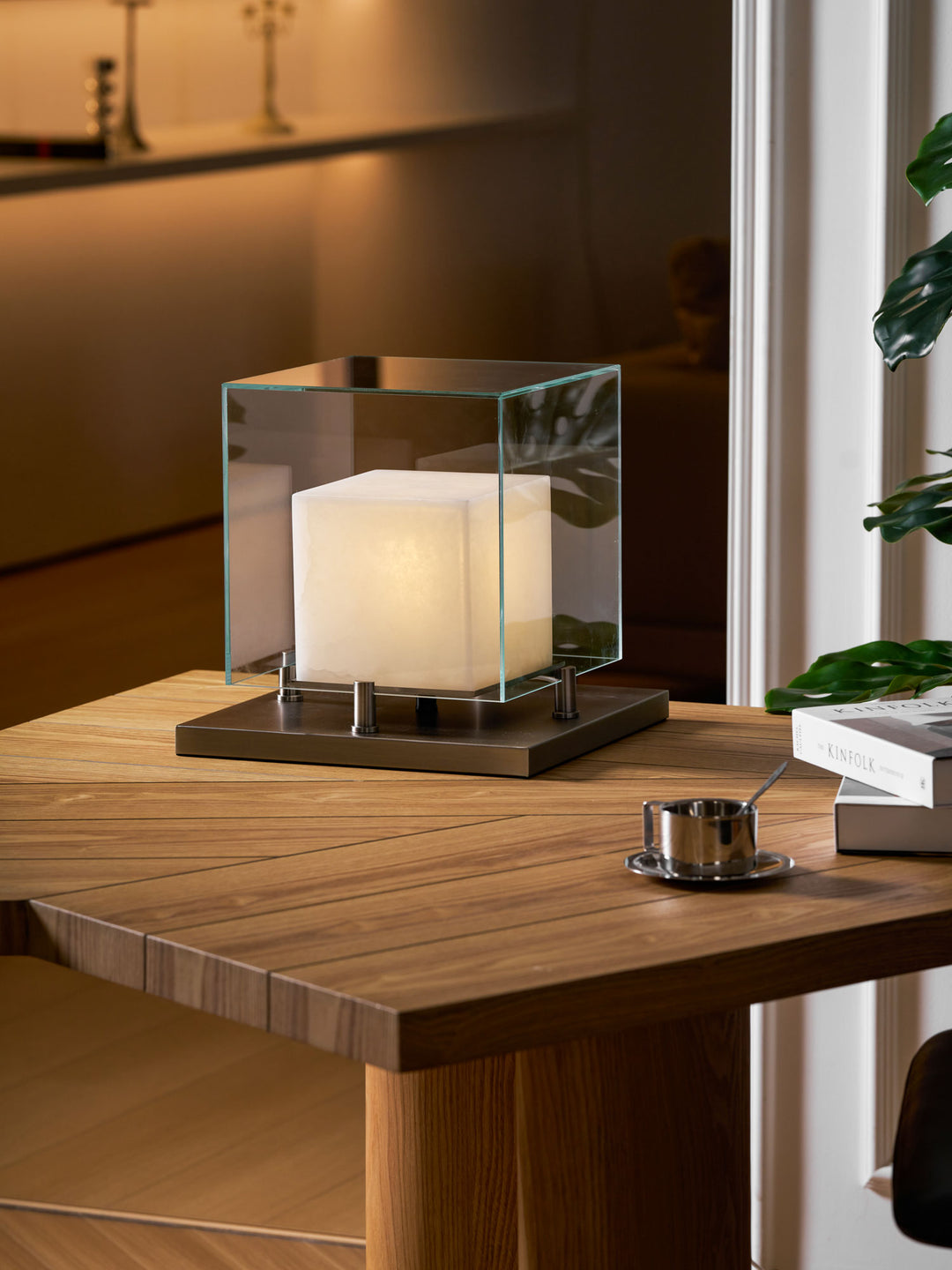 Arqra Alabaster Table Lamp - Vakkerlight