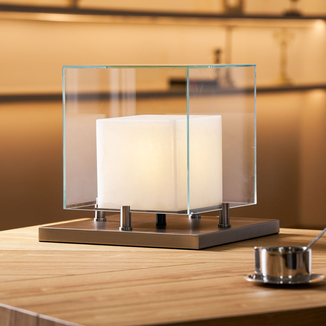 Arqra Alabaster Table Lamp - Vakkerlight