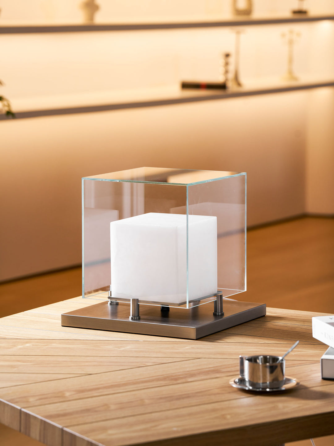 Arqra Alabaster Table Lamp - Vakkerlight