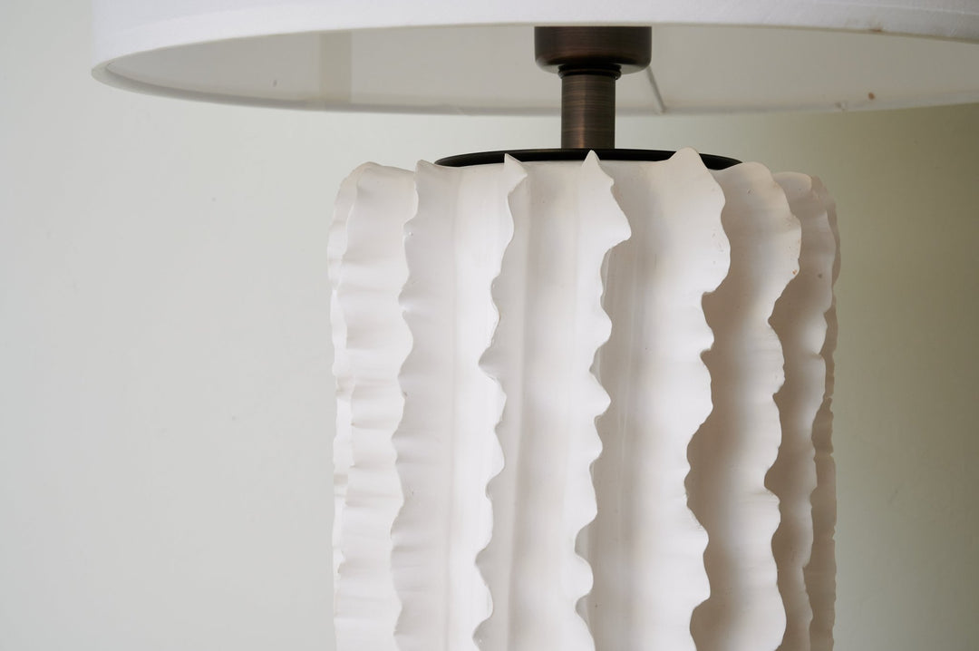 Arroyo Sculpted Ceramic Table Lamp - Vakkerlight