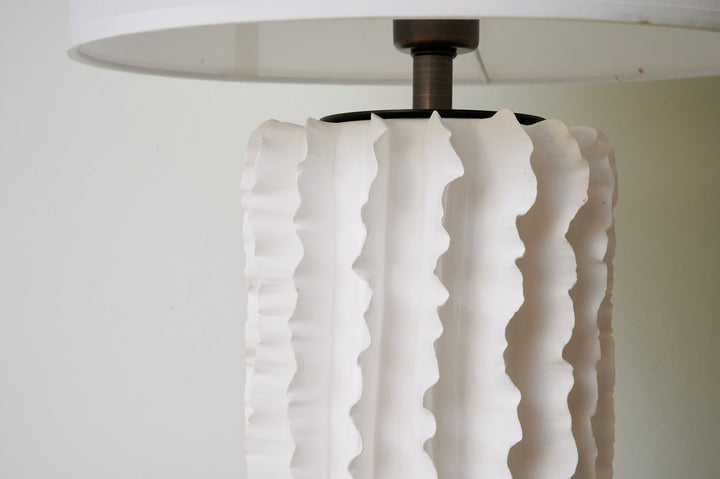 Arroyo Sculpted Ceramic Table Lamp - Vakkerlight