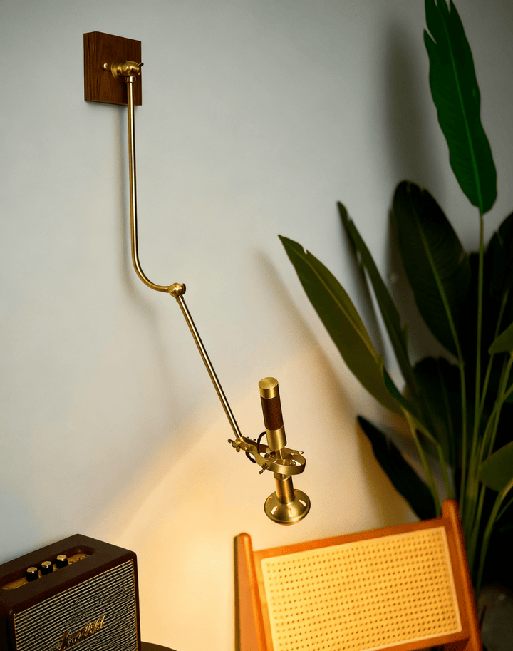 Articulated Wall Light - Vakkerlight