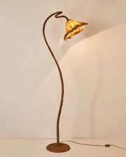 Artistic Lotus Leaf Floor Lamp - Vakkerlight