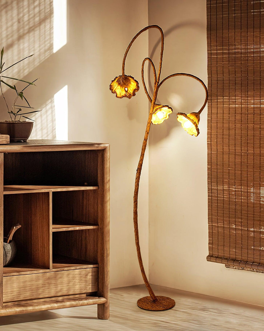 Artistic Lotus Leaf Floor Lamp - Vakkerlight