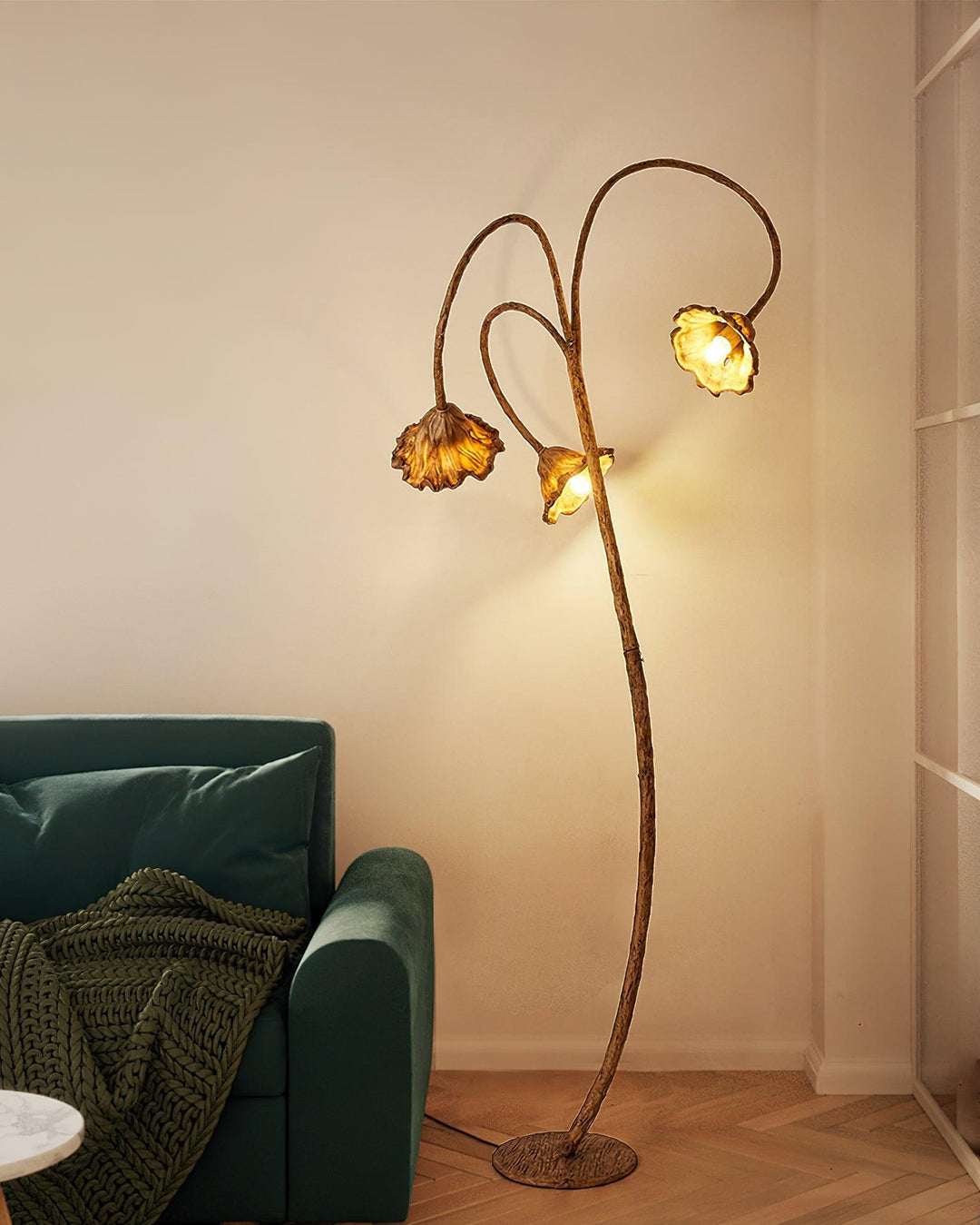 Artistic Lotus Leaf Floor Lamp - Vakkerlight