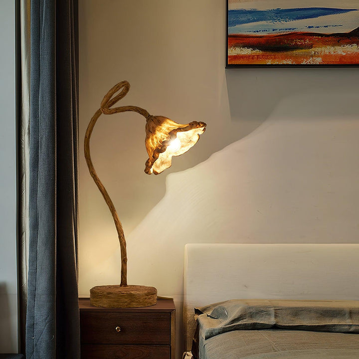 Artistic Lotus Leaf Table Lamp - Vakkerlight