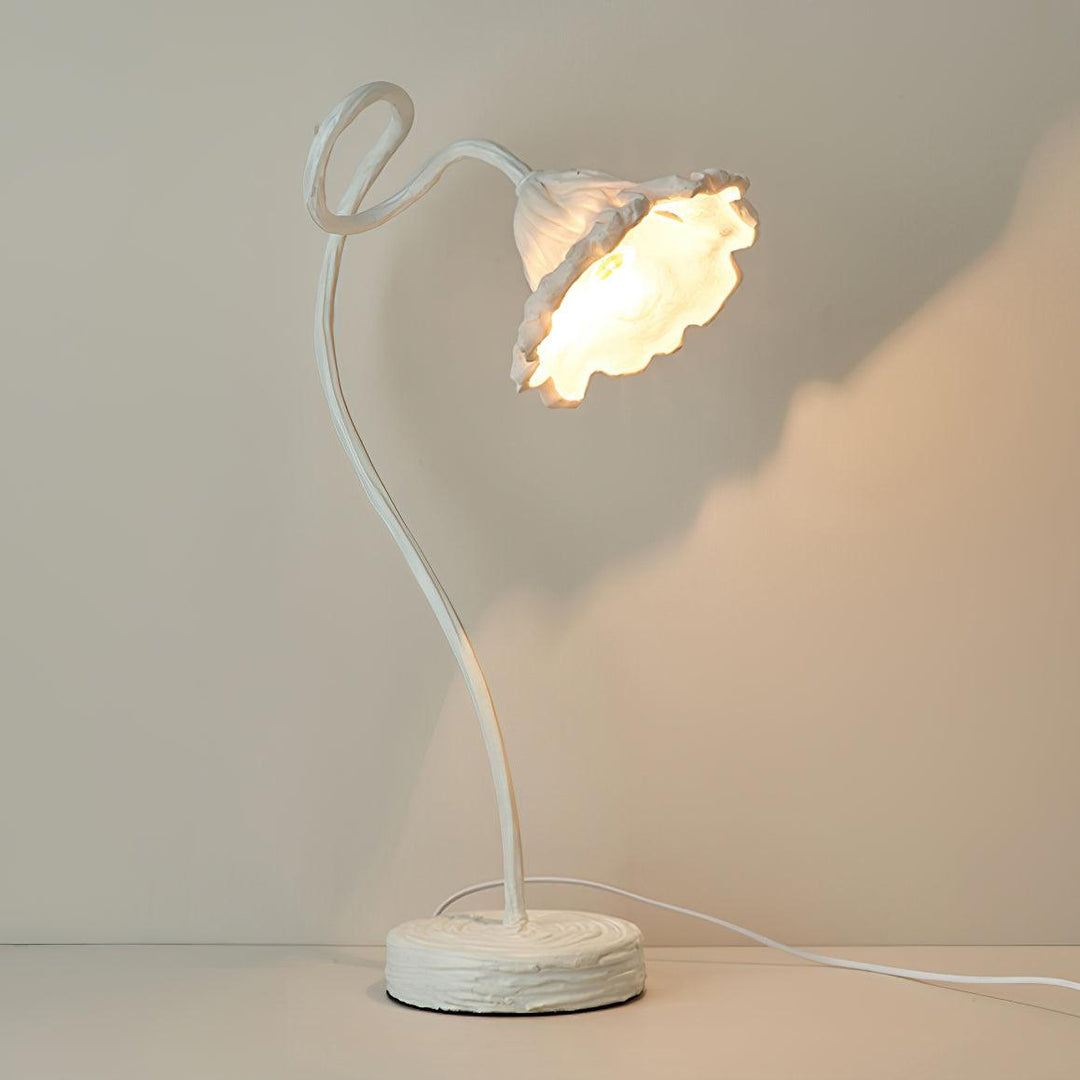 Artistic Lotus Leaf Table Lamp - Vakkerlight