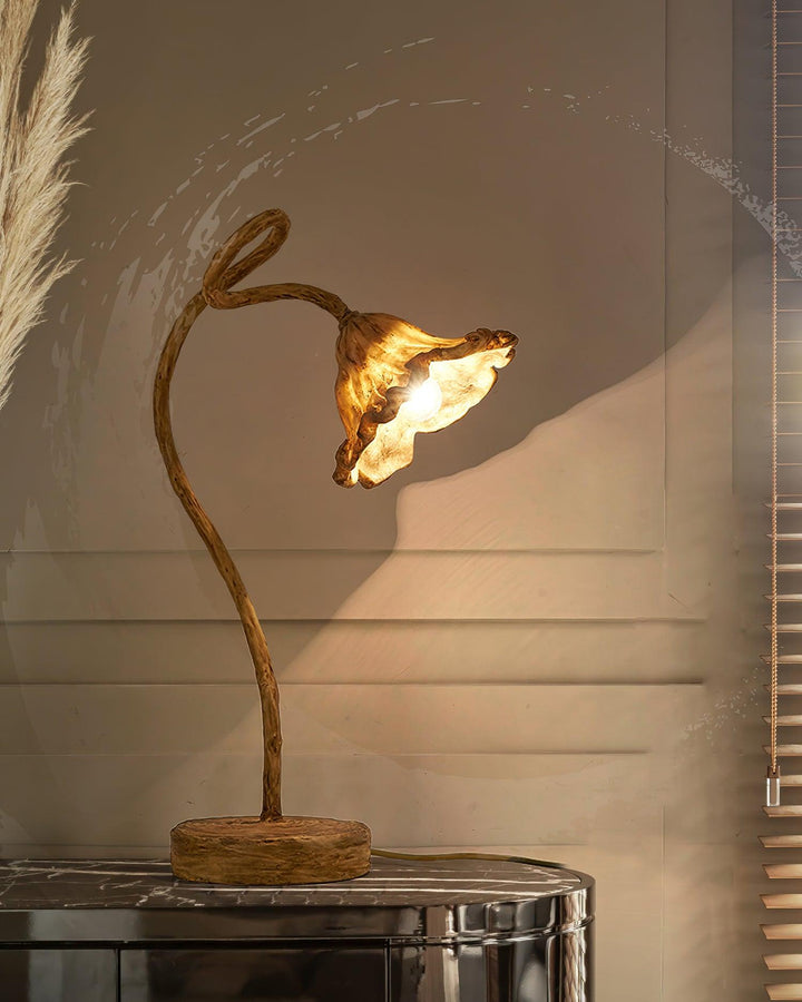 Artistic Lotus Leaf Table Lamp - Vakkerlight