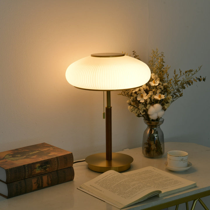 Arvia Table Lamp - Vakkerlight
