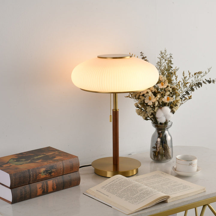 Arvia Table Lamp - Vakkerlight