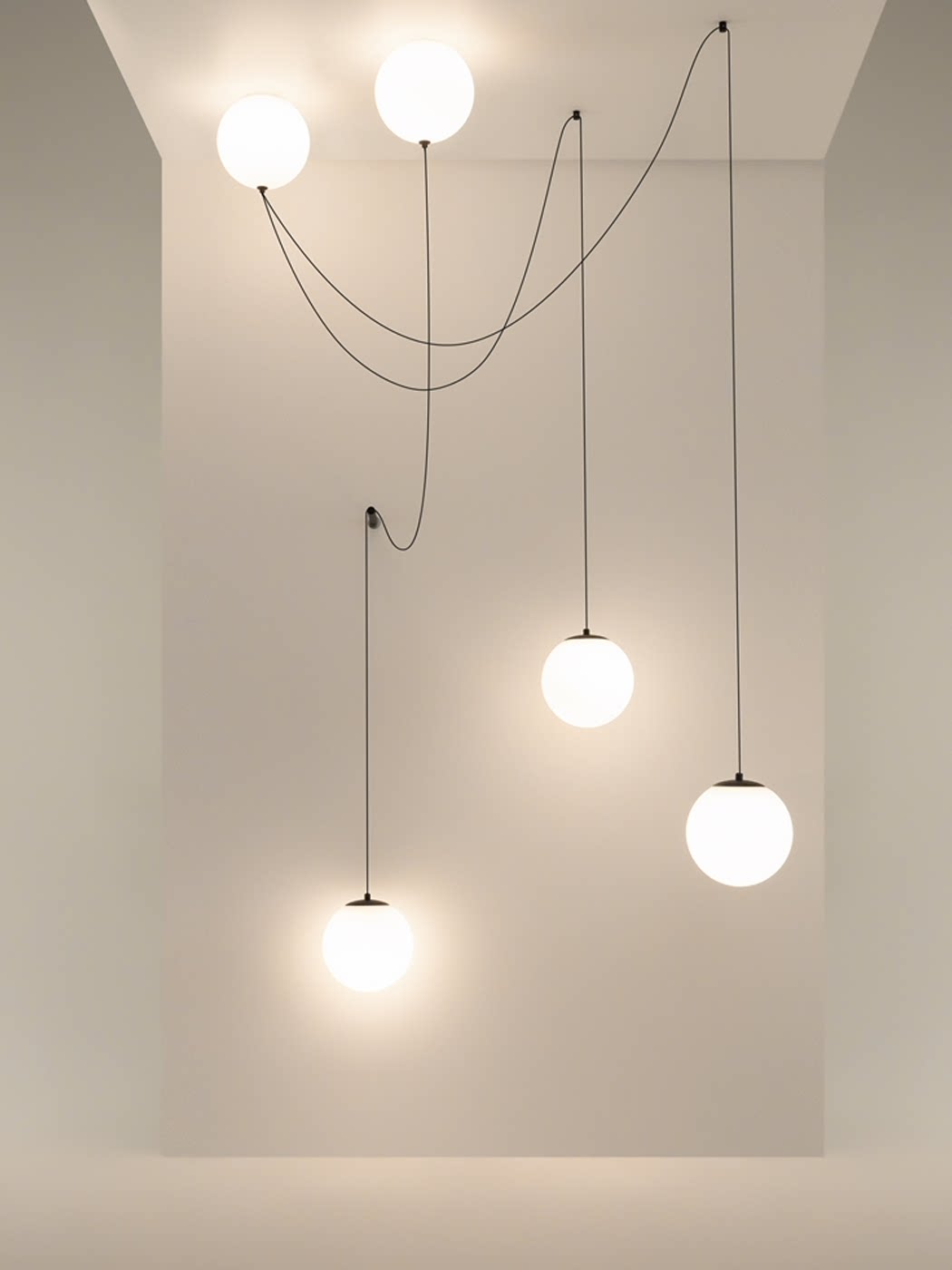 Asteris Multi Globe Pendant Lamp - Vakkerlight