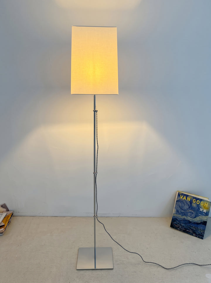 Ateel Slender Floor Lamp