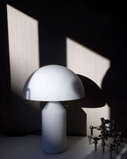 Lampe de table en métal Atoll