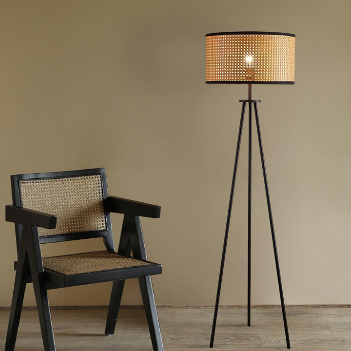 Aubrey Floor Lamp - Vakkerlight