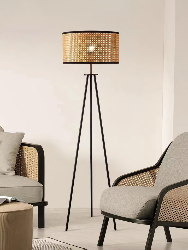 Aubrey Floor Lamp - Vakkerlight