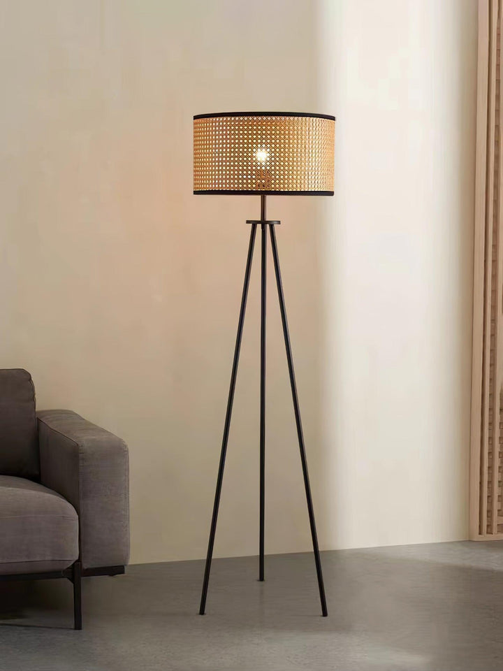 Aubrey Floor Lamp - Vakkerlight