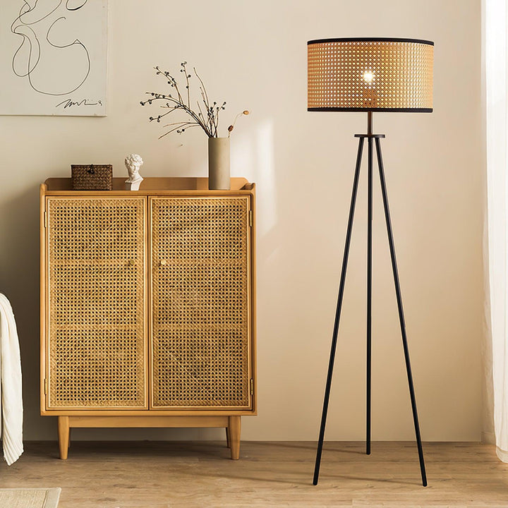 Aubrey Floor Lamp - Vakkerlight